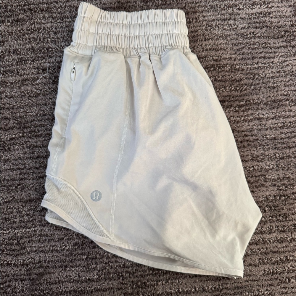Cream Lululemon Hotty Hots